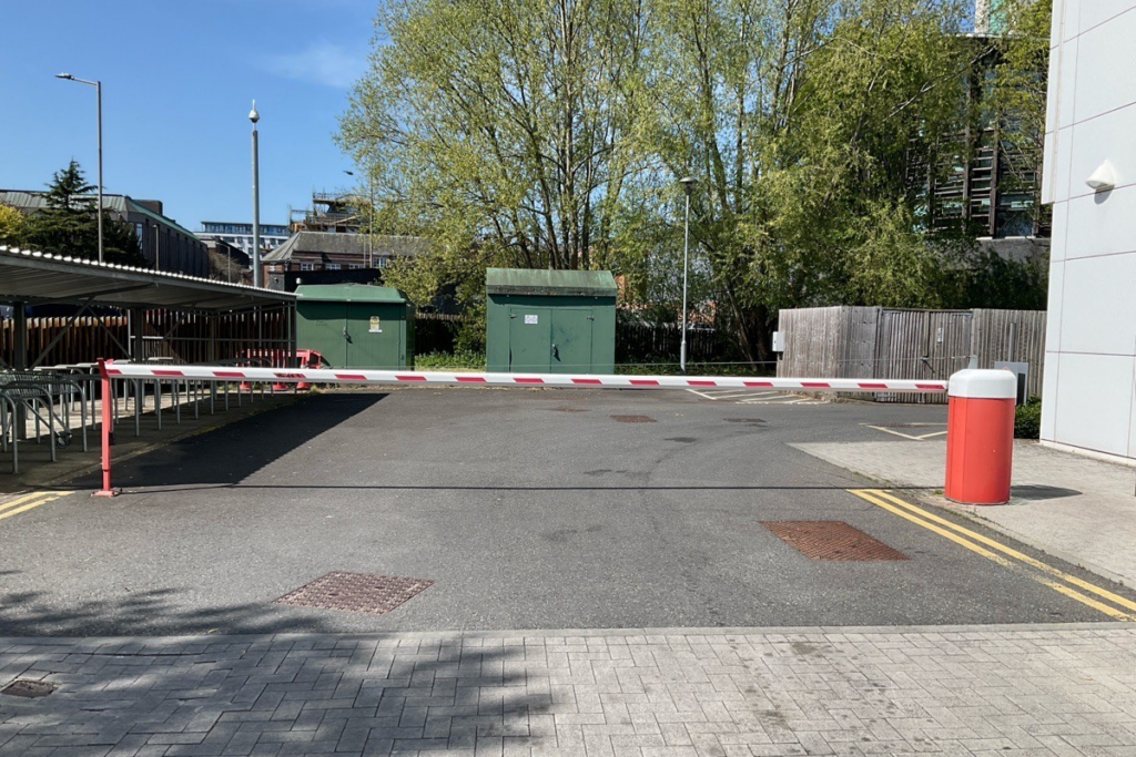 Automatic barrier repair Aylesbury Buckinghamshire — Industrial Gates and Barrier Systems gate and barrier engineers London